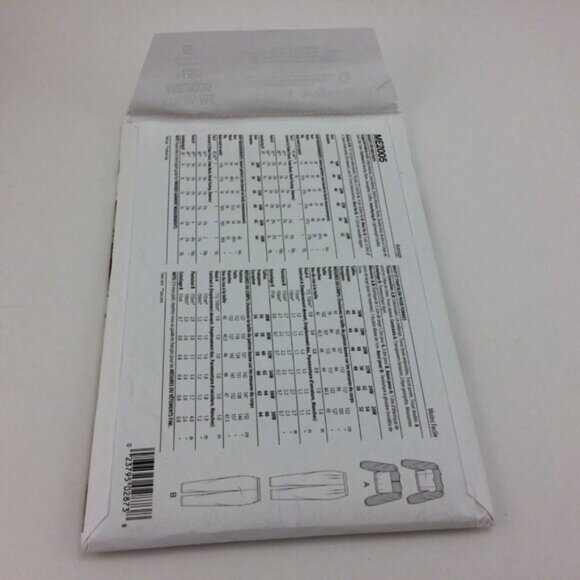 Know Me Womens Top and Pants Sewing Pattern ME2005 Uncut Aaronica Cole 16W-26W - Picture 3 of 9